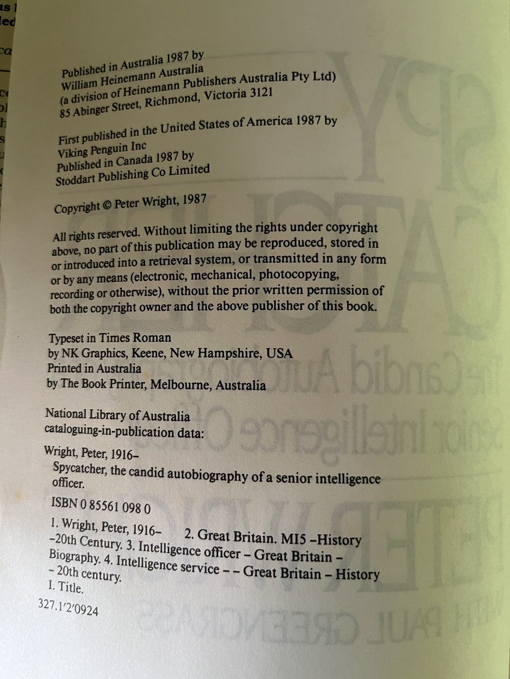 Spy Catcher: The Candid Autobiography of a Senior Intelligence Officer - Wright, Peter