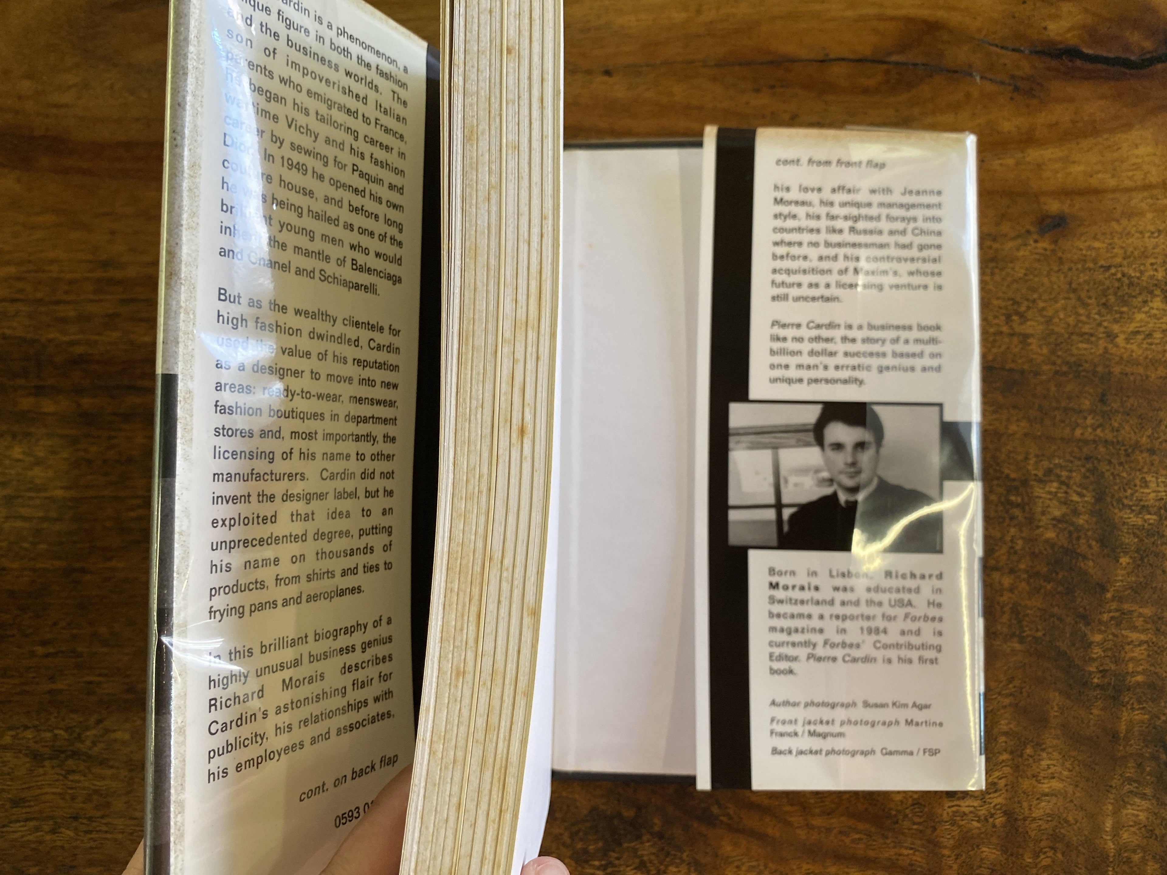 Pierre Cardin: The Man Who Became A Label - Morais, Richard