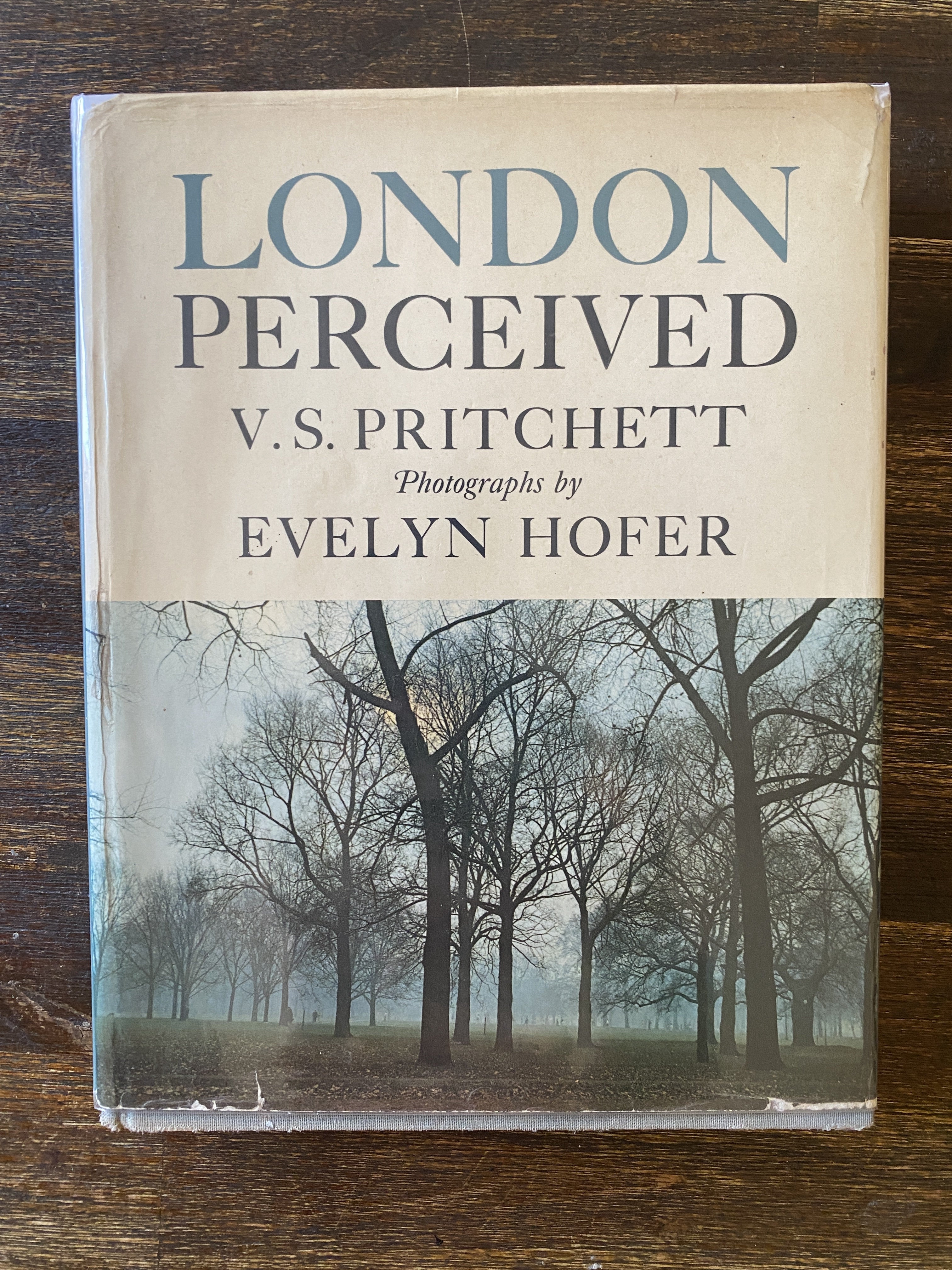 London Percieved - Pritchett, V. S. & Hofer, Evelyn