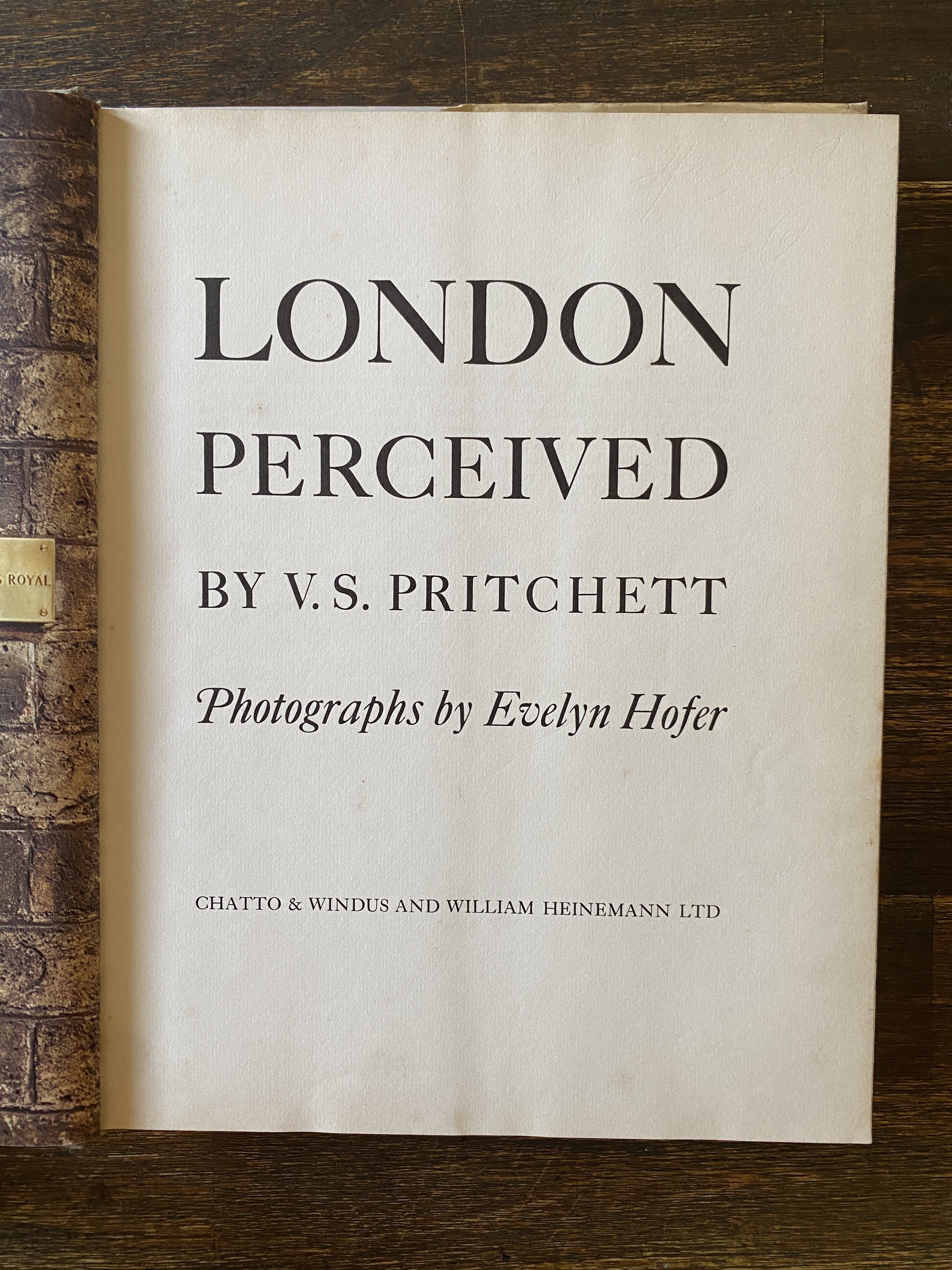 London Percieved - Pritchett, V. S. & Hofer, Evelyn