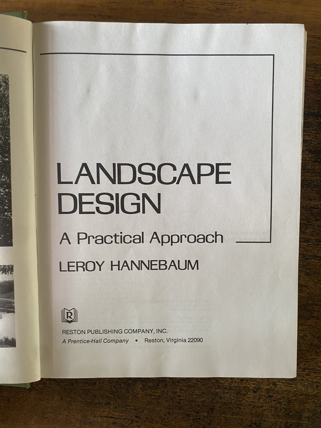 Landscape Design: A Practical Approach - Hannebaum, Leroy