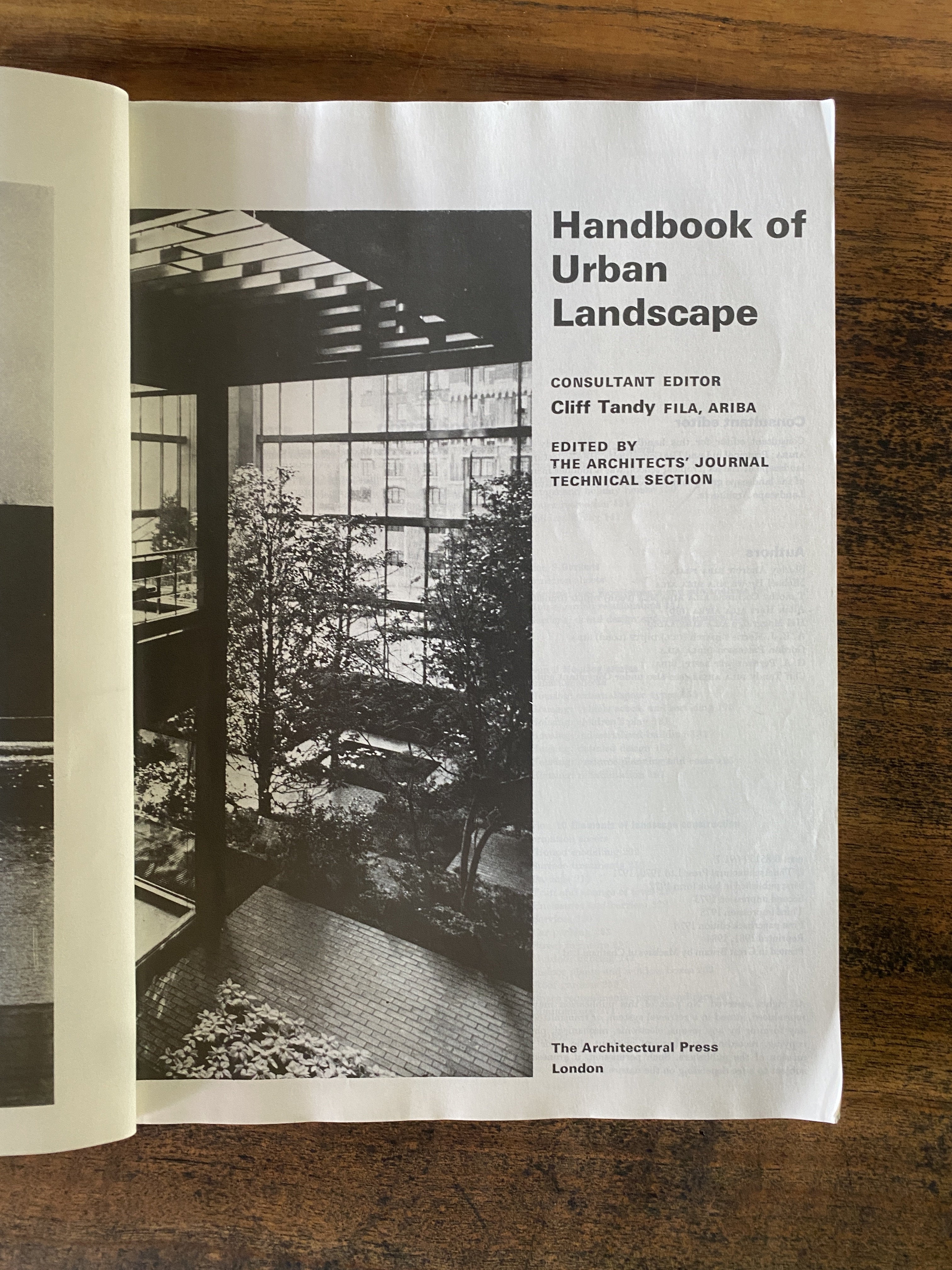 Handbook Of Urban Landscape - Tandy, Cliff