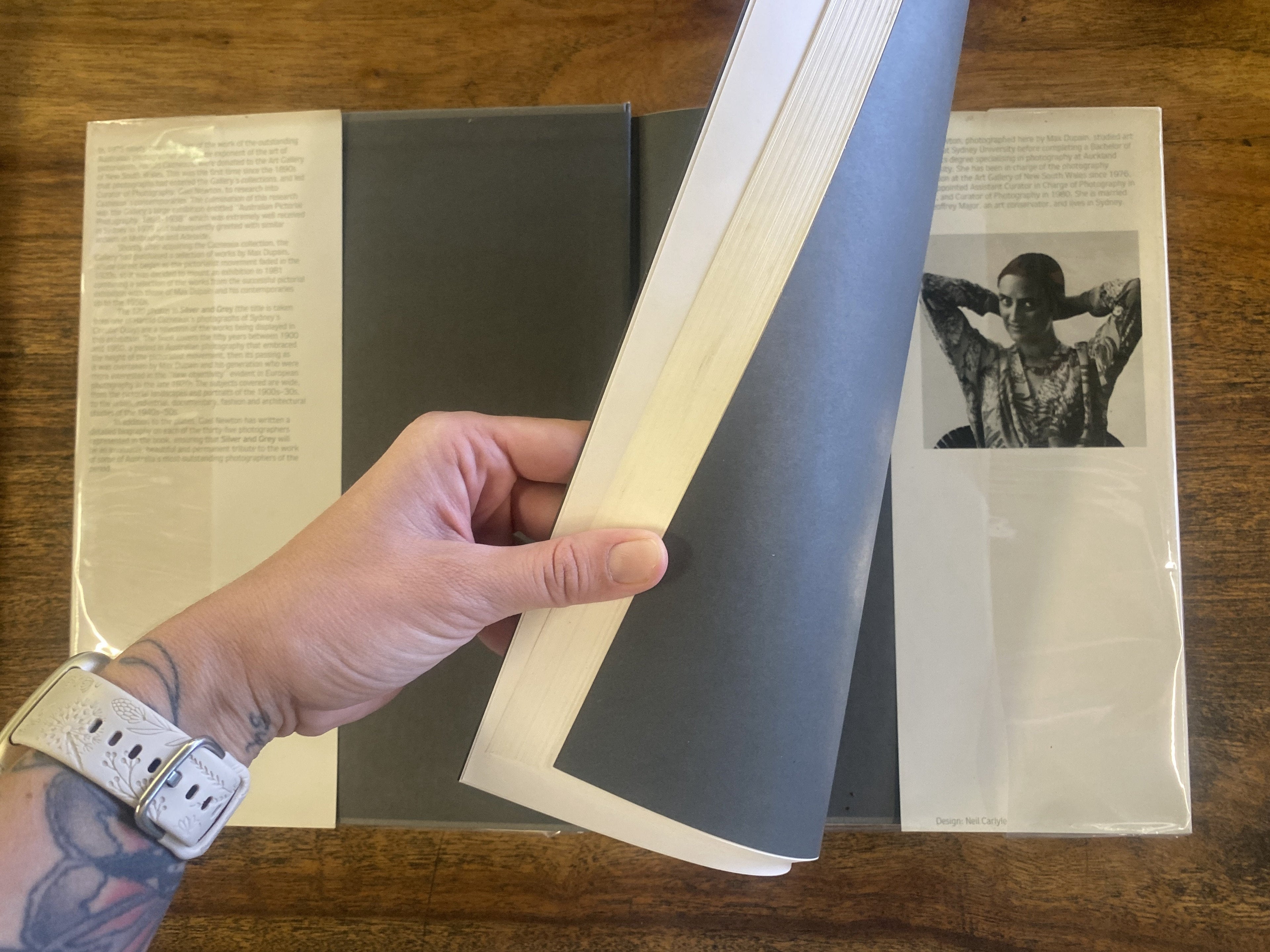 Silver and Grey Fifty Years Of Australian Photography 1900-1950 - Newton, Gael (Curator)