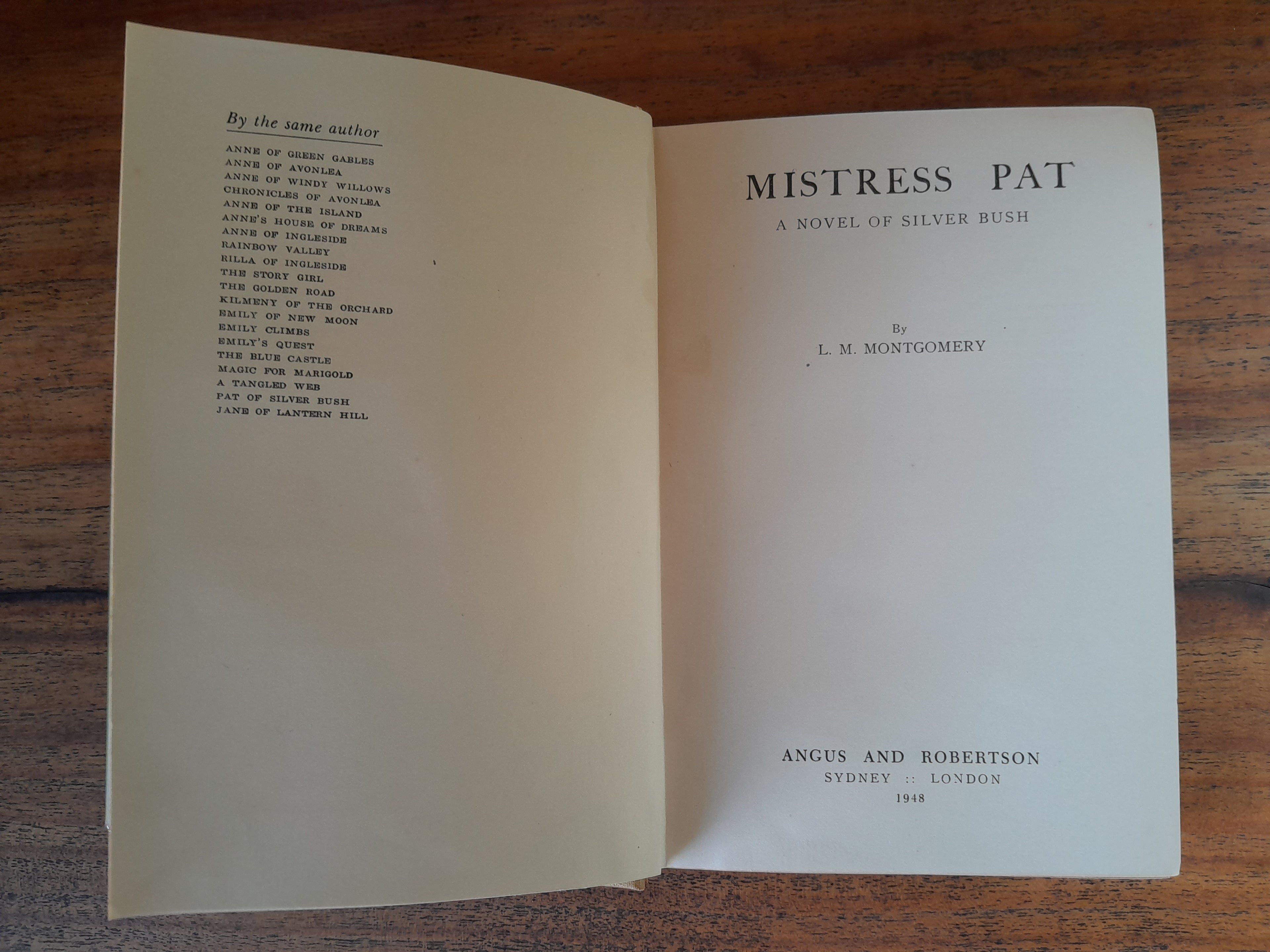Mistress Pat - L. M. Montgomerey