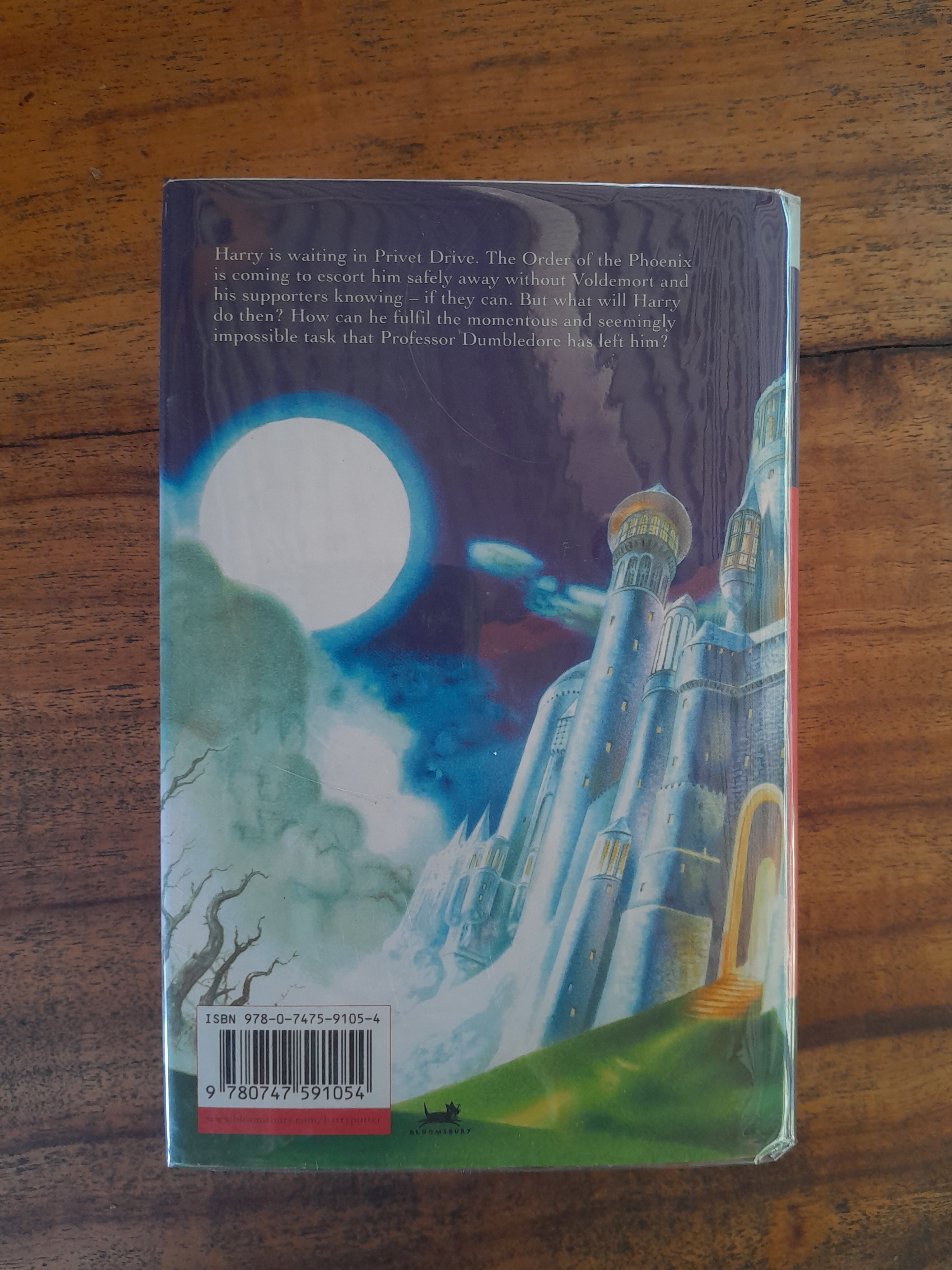 Harry Potter and The Deathly Hallows - J. K. Rowling