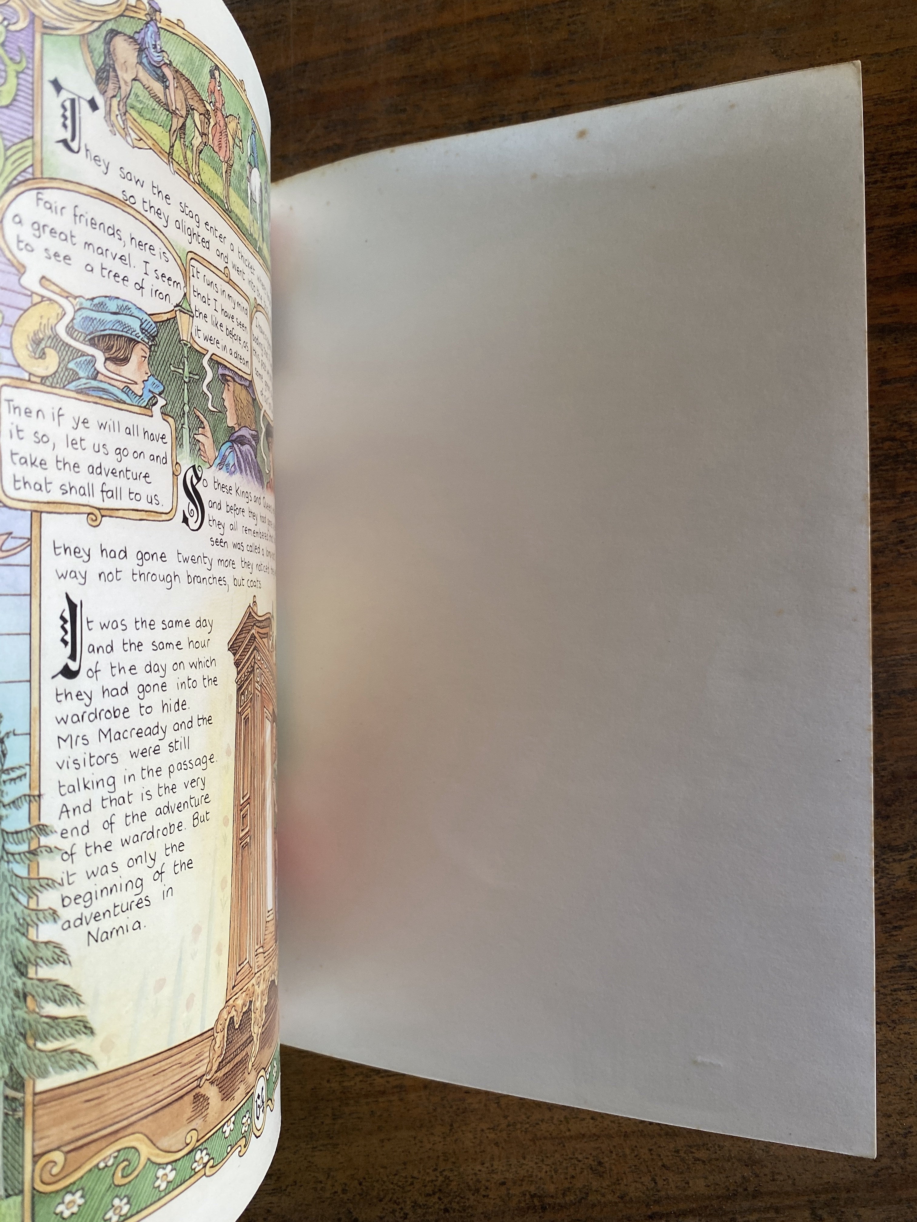 The Lion, the Witch and the Wardrobe - Lewis, C. S, abridged and illustrated by Lawrie, Robin