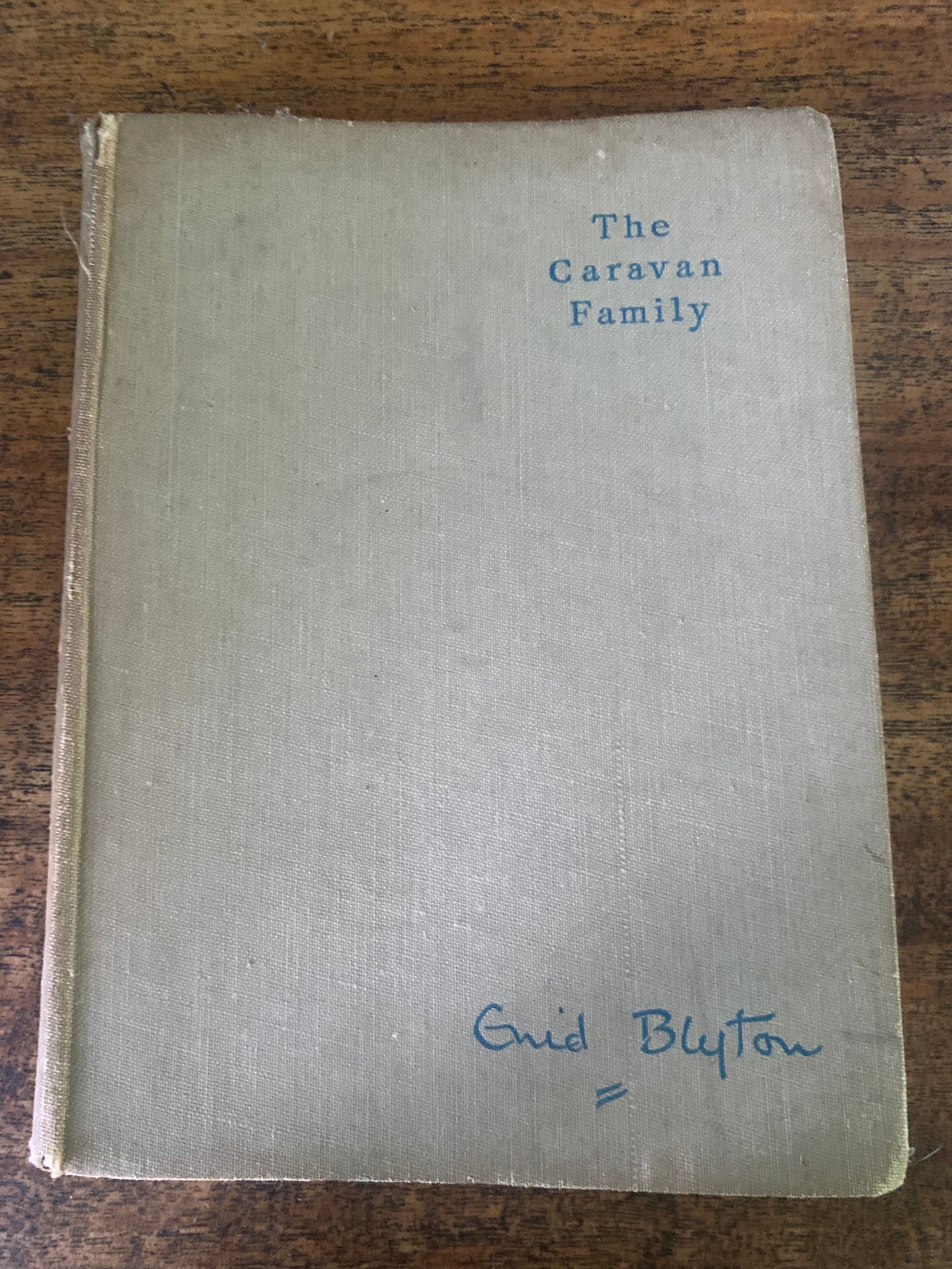 The Caravan Family - Blyton, Enid