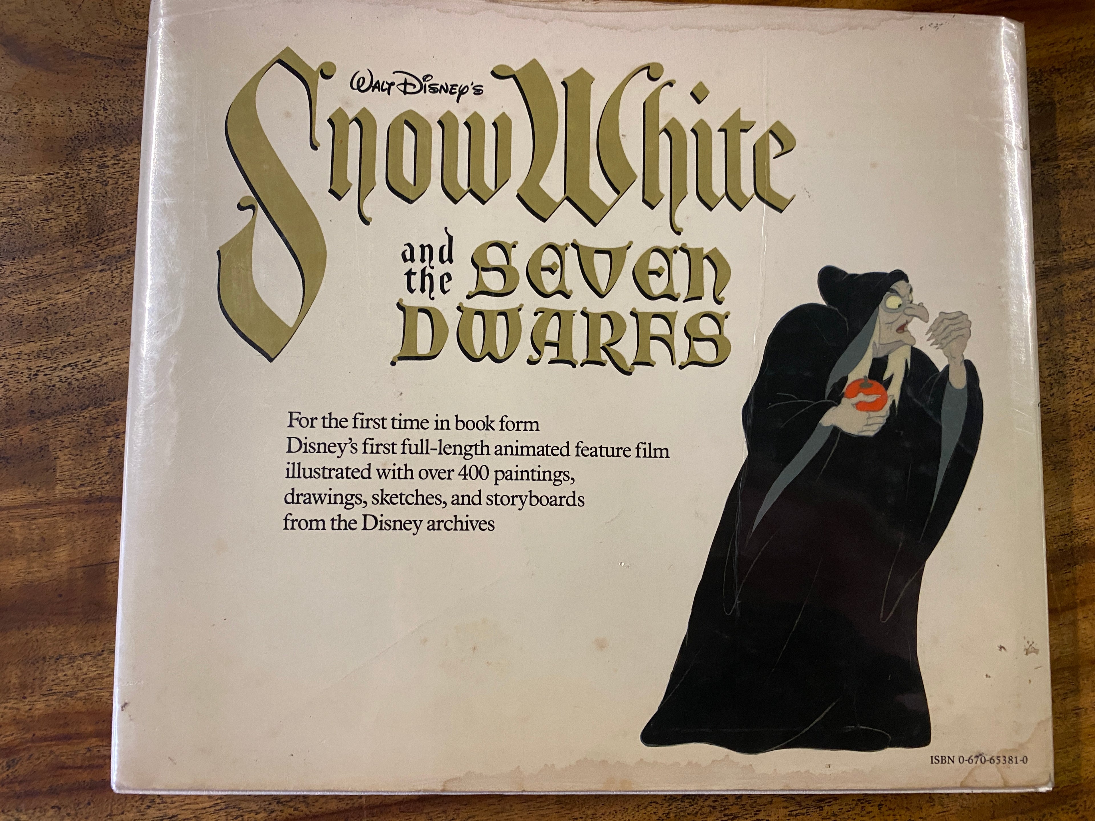 Walt Disneys Snow White and the Seven Dwarves