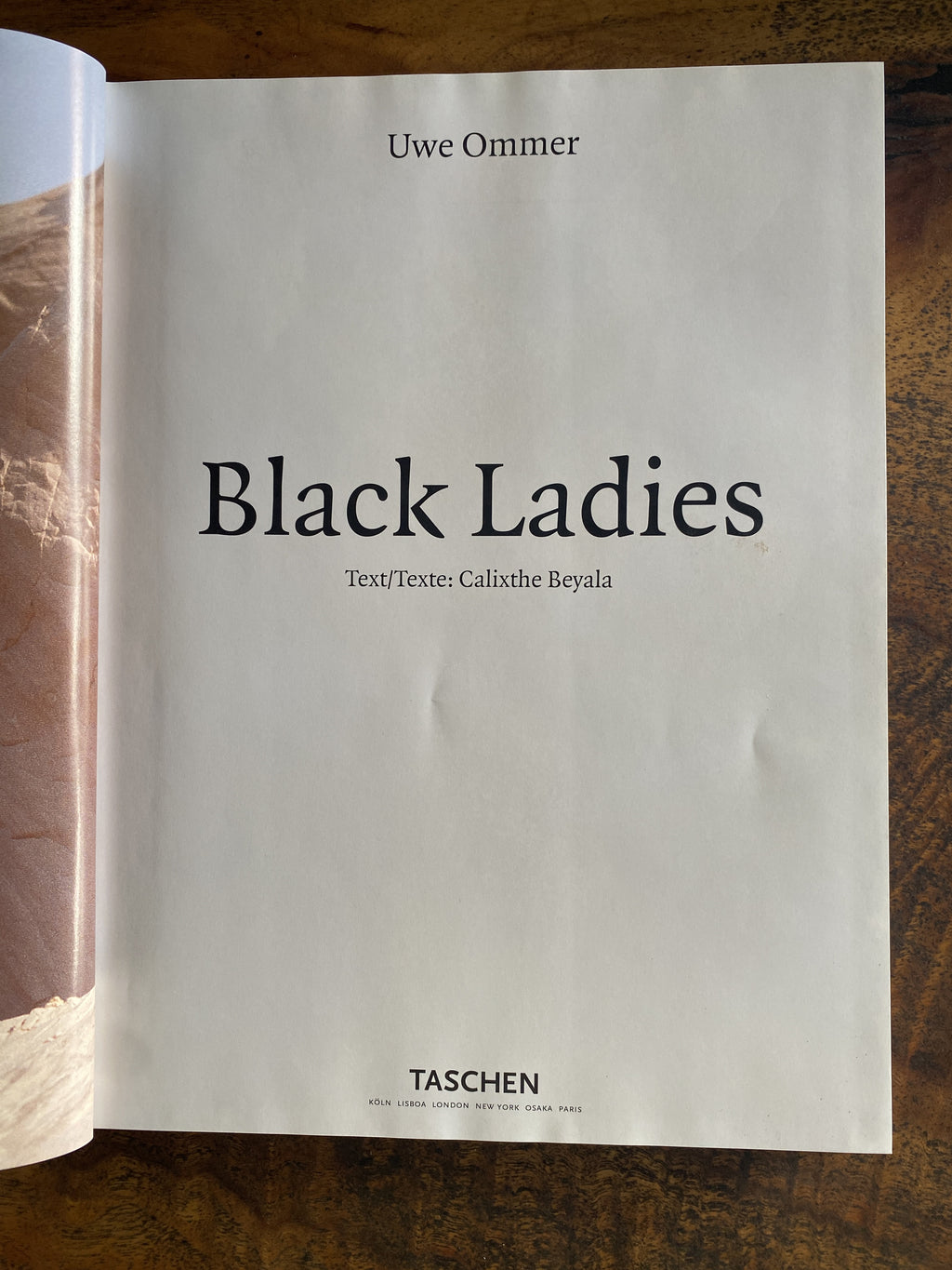Black Ladies — Ommer, Uwe
