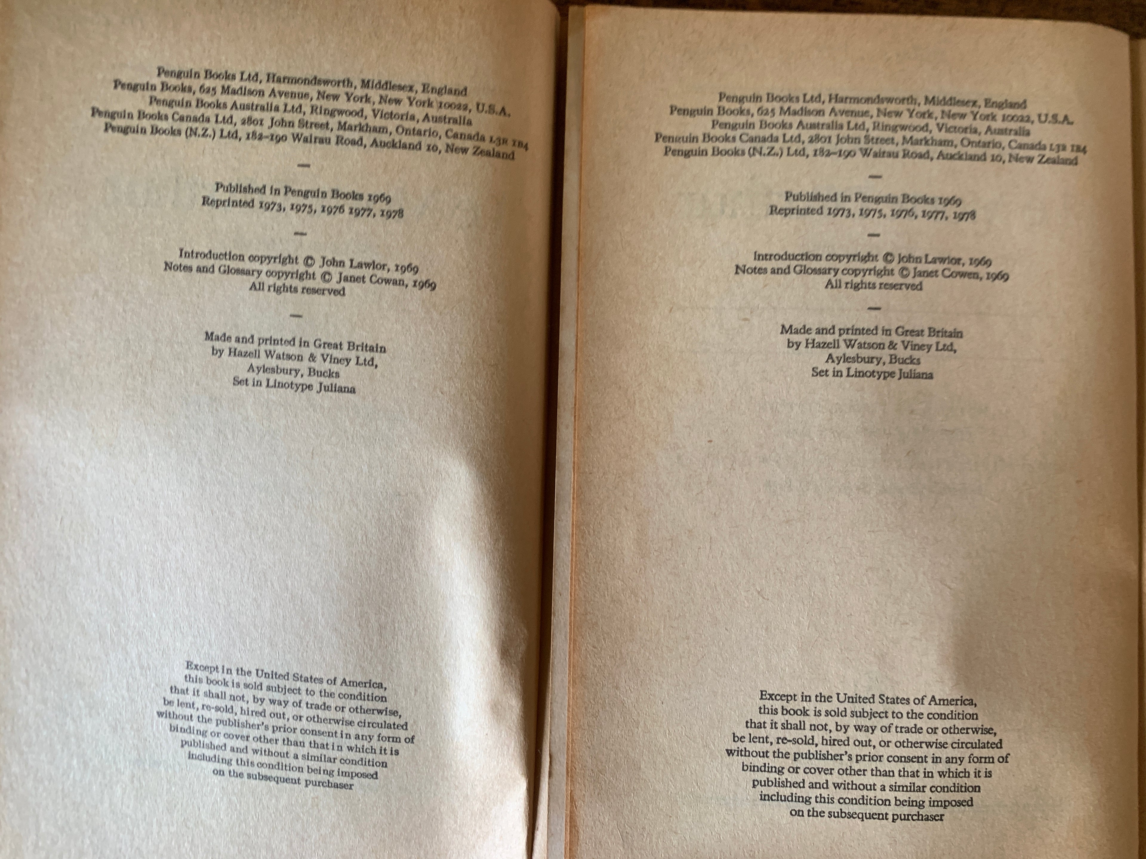 Le Morte D' Arthur Vol 1 & 2 — Malory, Sir Thomas