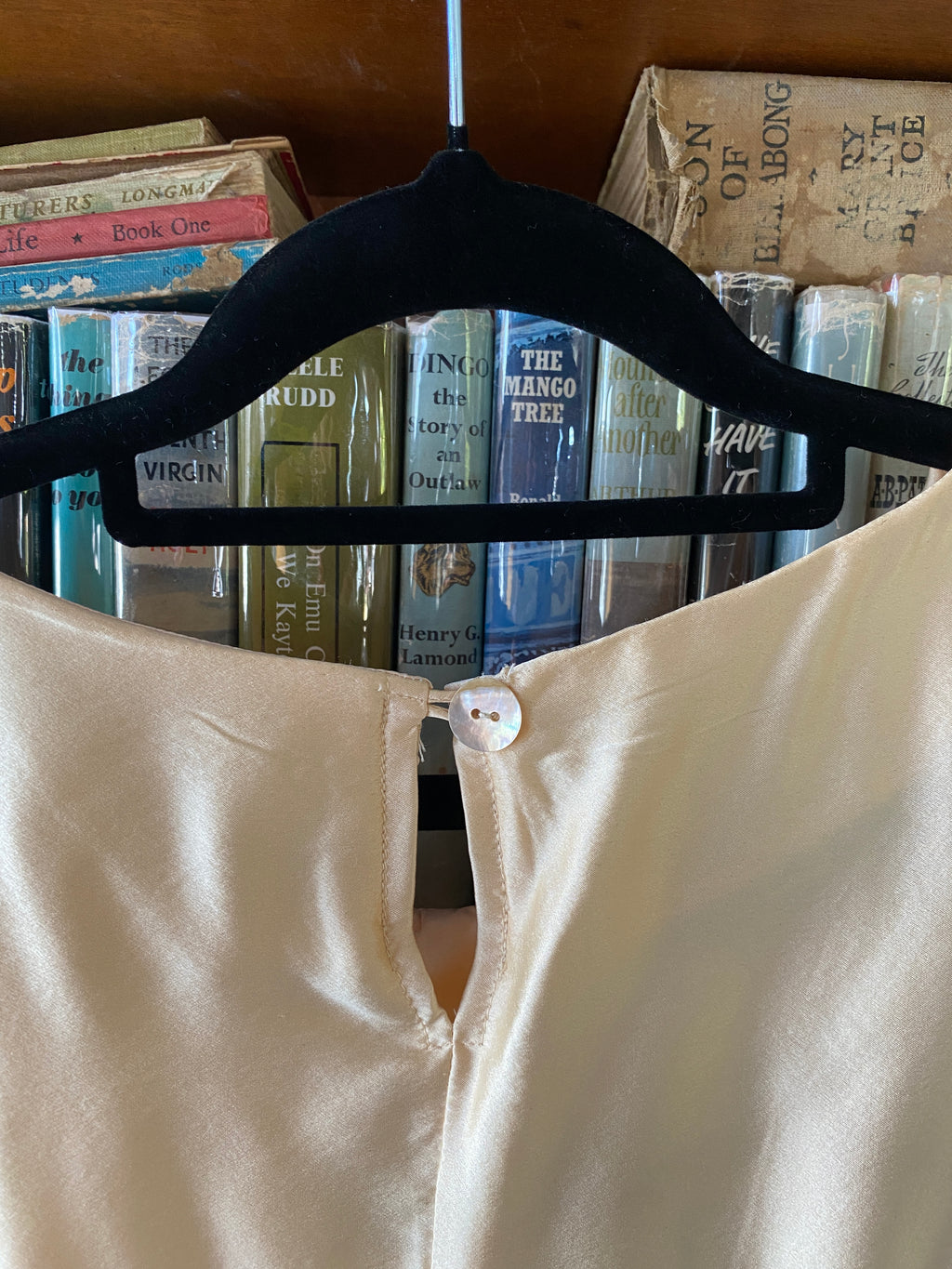 Chercher La Femme Australian Pure Silk Ruched Blouse – Champagne – Size M