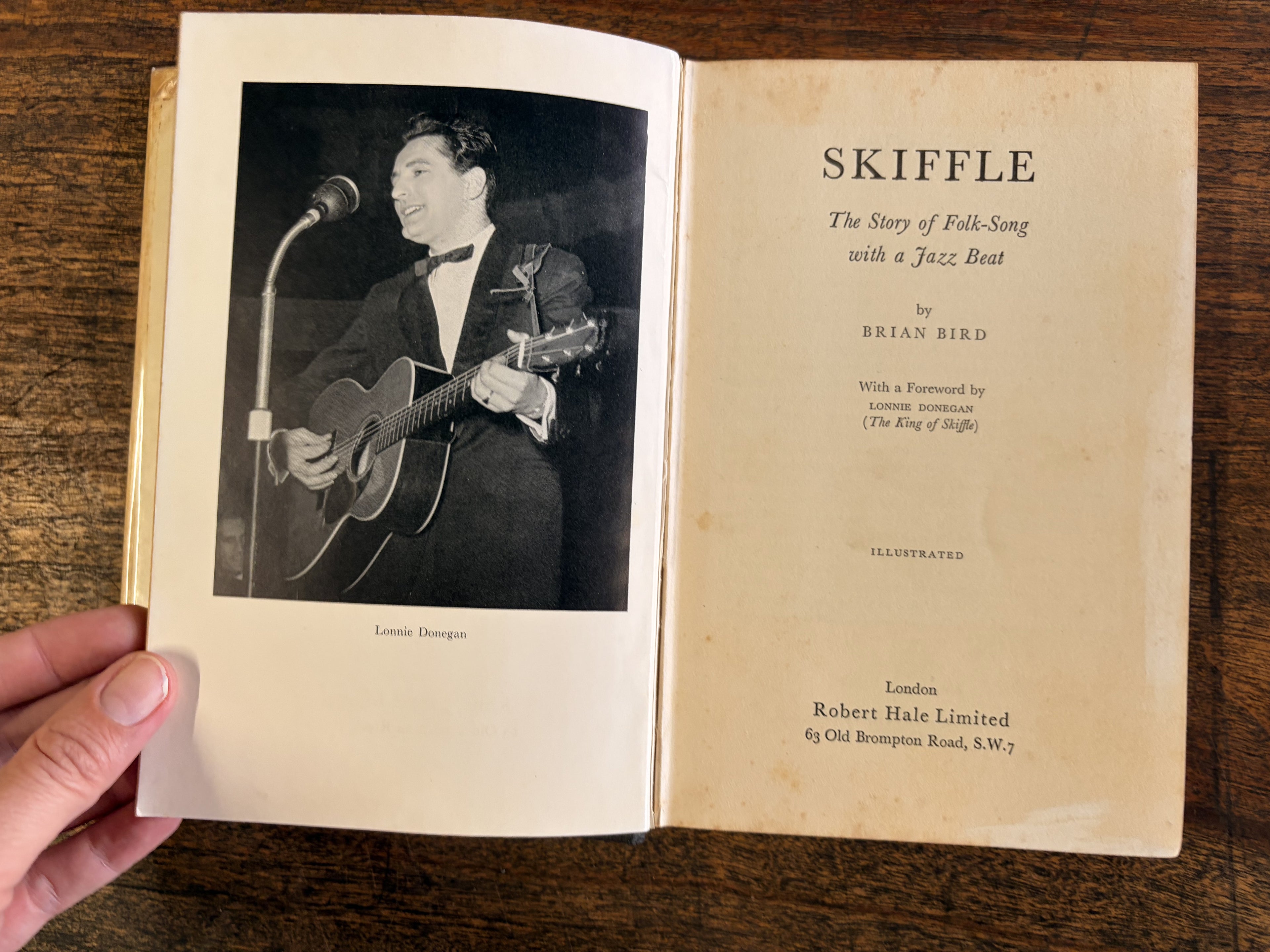 Skiffle; The Story of Folk Song with a Jazz Beat  — Bird, Brian