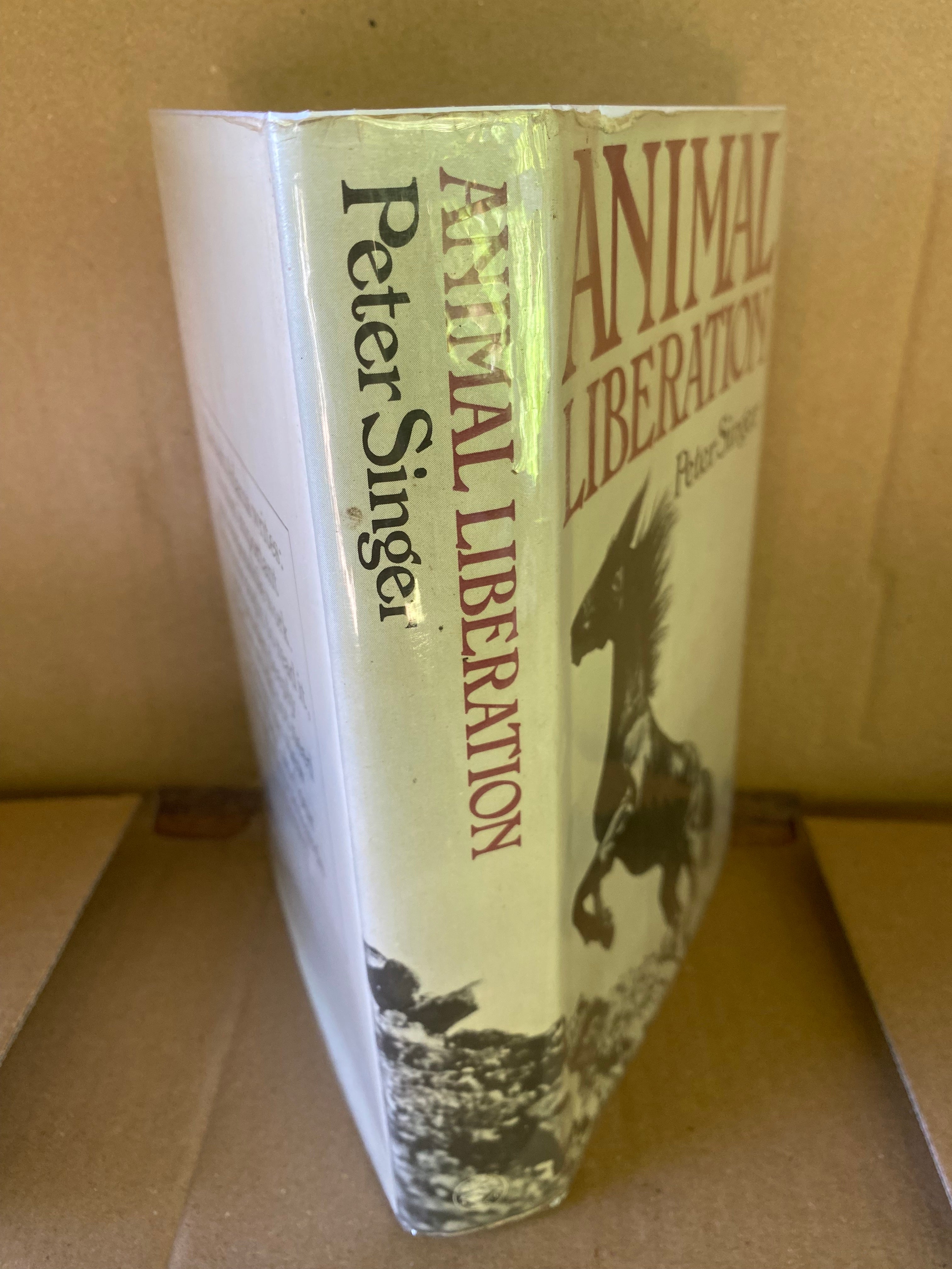 Animal Liberation: A new ethics for our treatment of animals - Singer, Peter