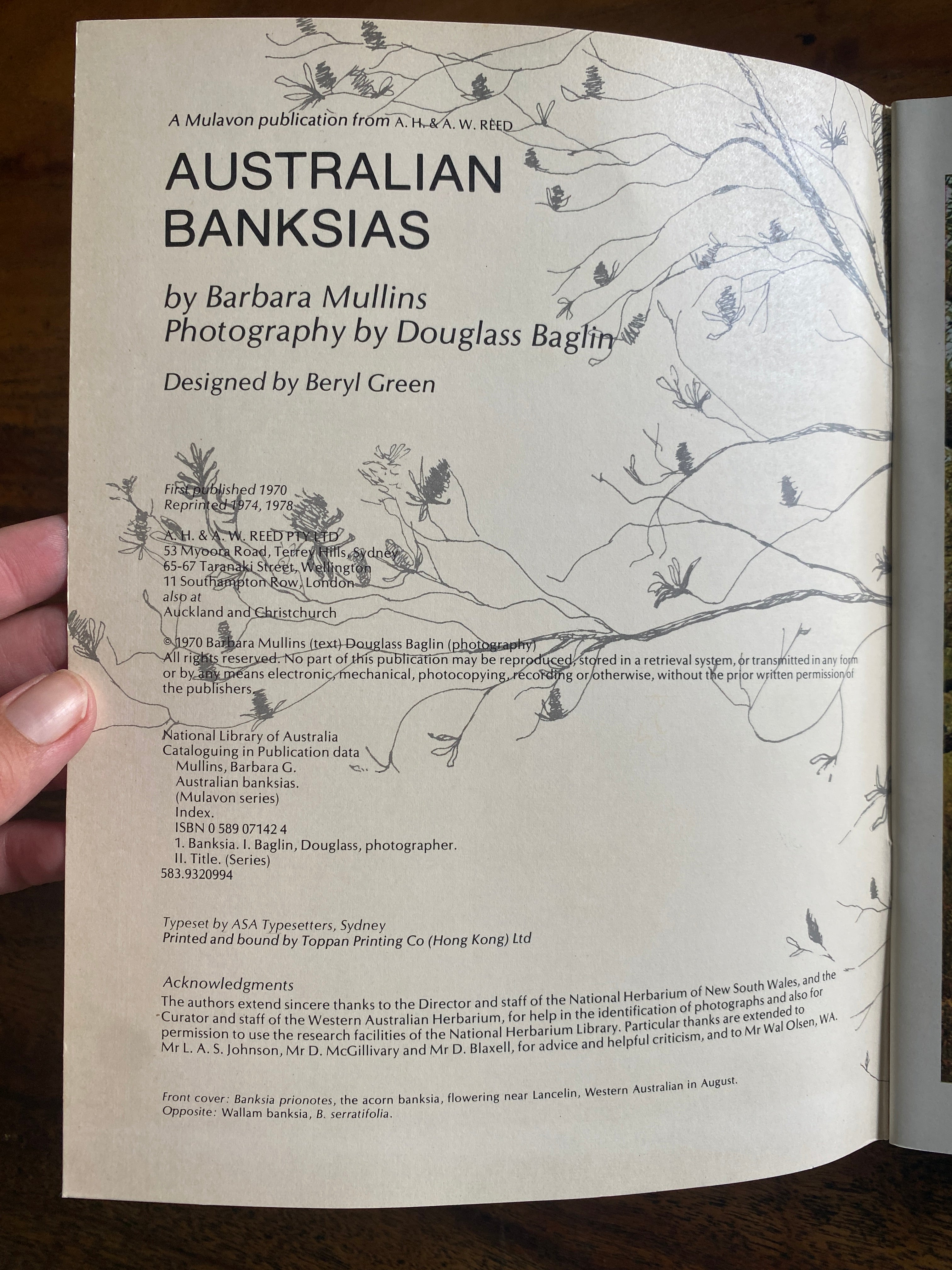 Australian Banksia's; Australian Eucalypts; Australian Wattles & Australia's Wildflowers — Mullins, Barbara & Baglin, Douglass