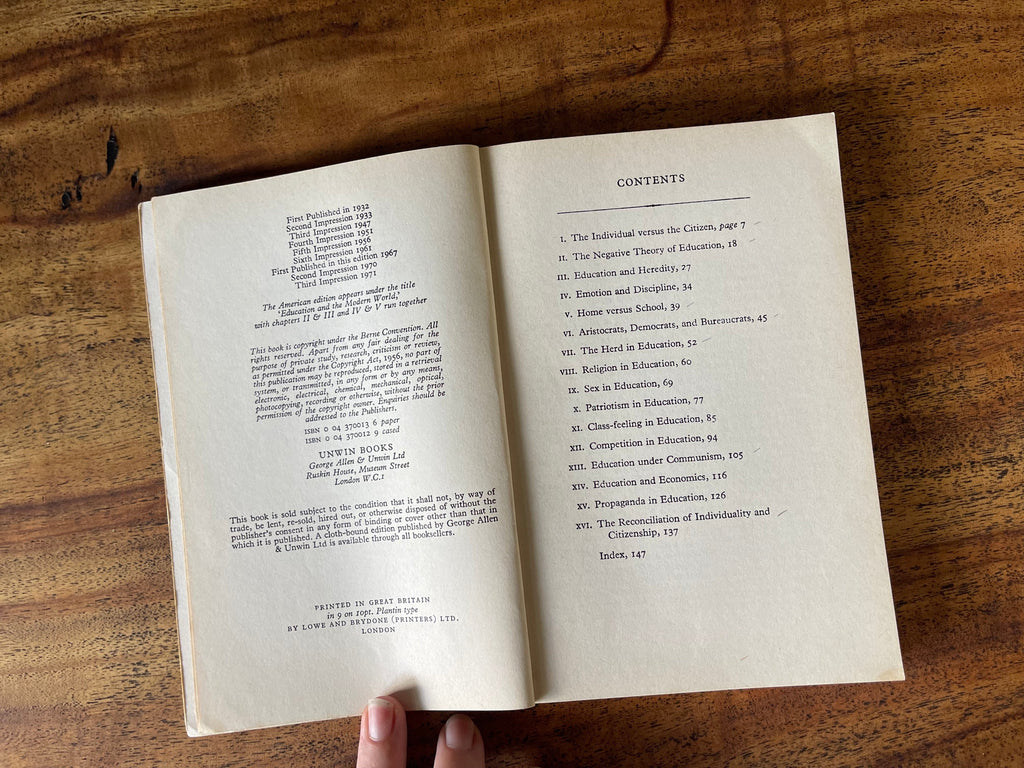 Education and the social order - Russell, Bertrand