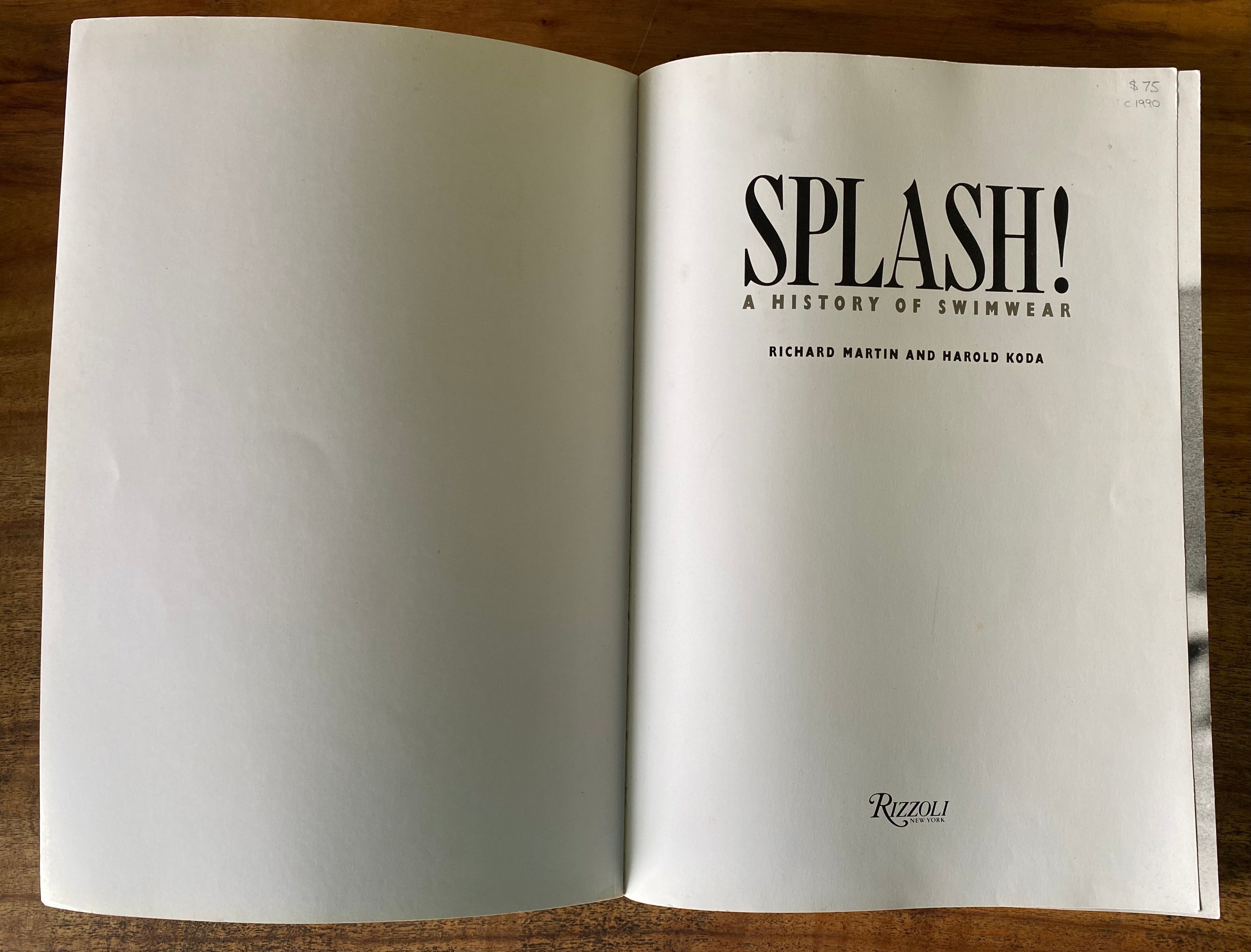 Splash! A history of swimwear - Martin, Richard & Koda, Harold