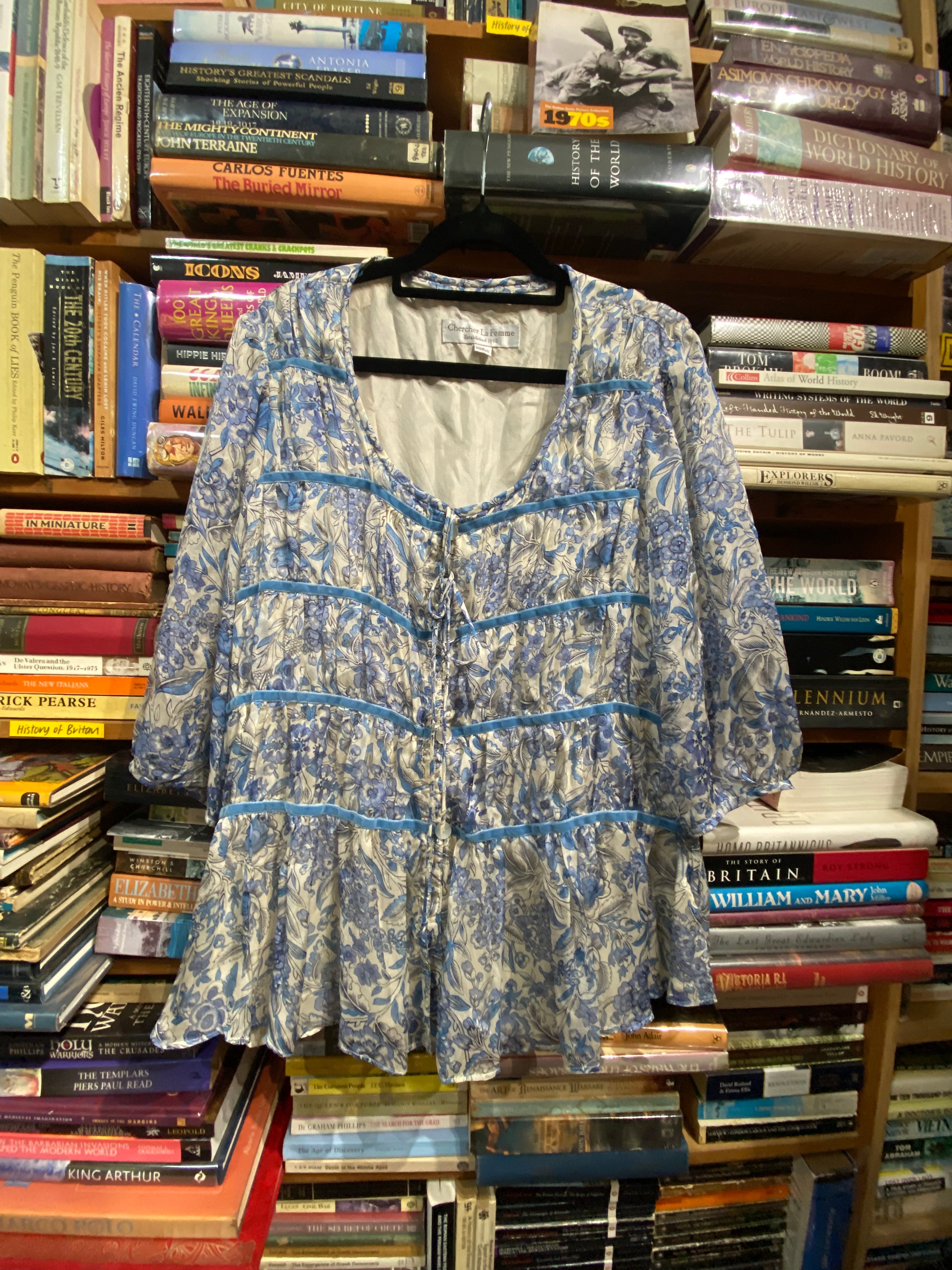 Chercher La Femme Pure Silk Floral Blouse – Blue &amp; Ivory – Size M