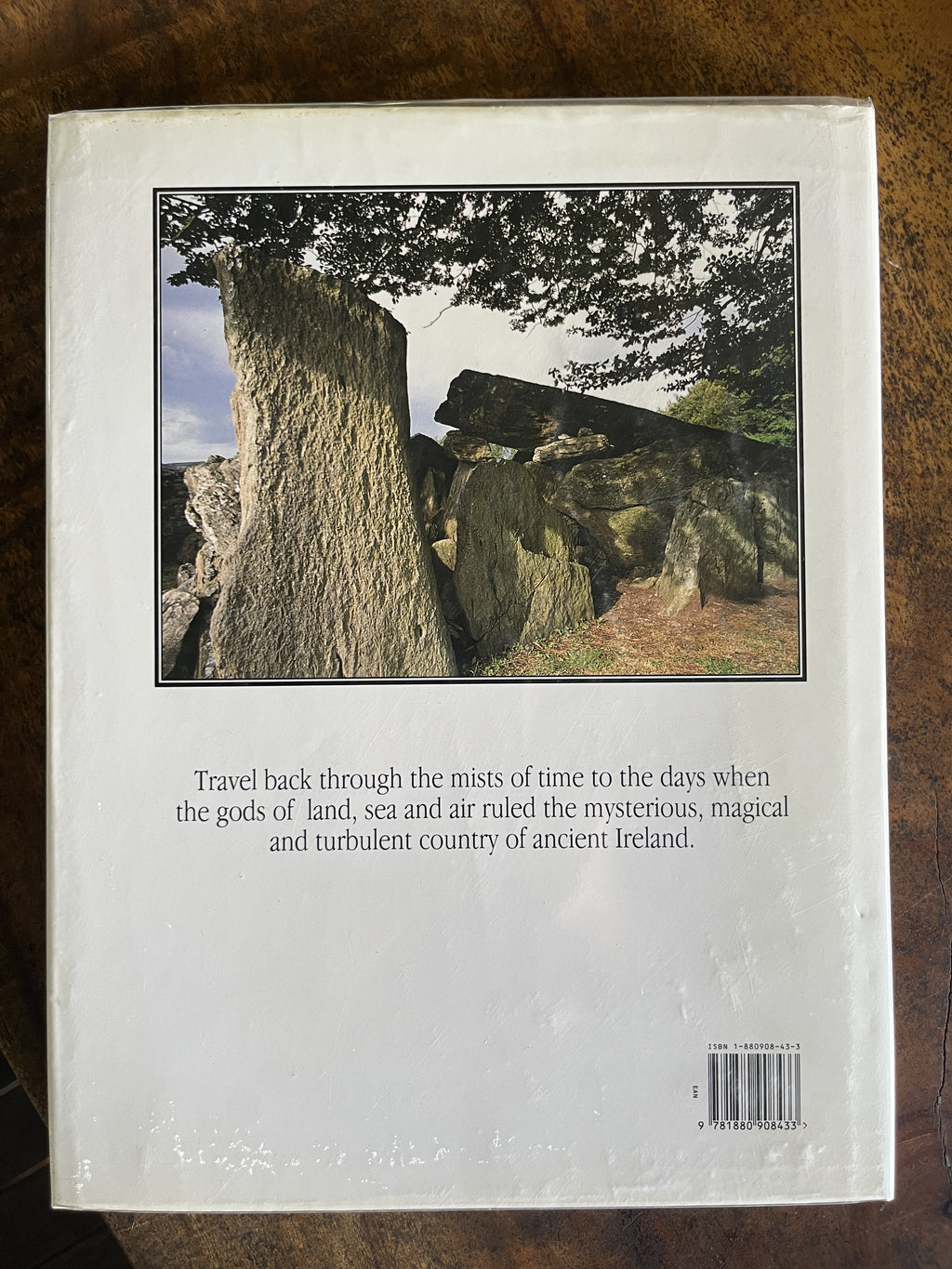 Myths and Legends of Ireland; Tales of a Magical and Mysterious Past — Pearsall, Ronald