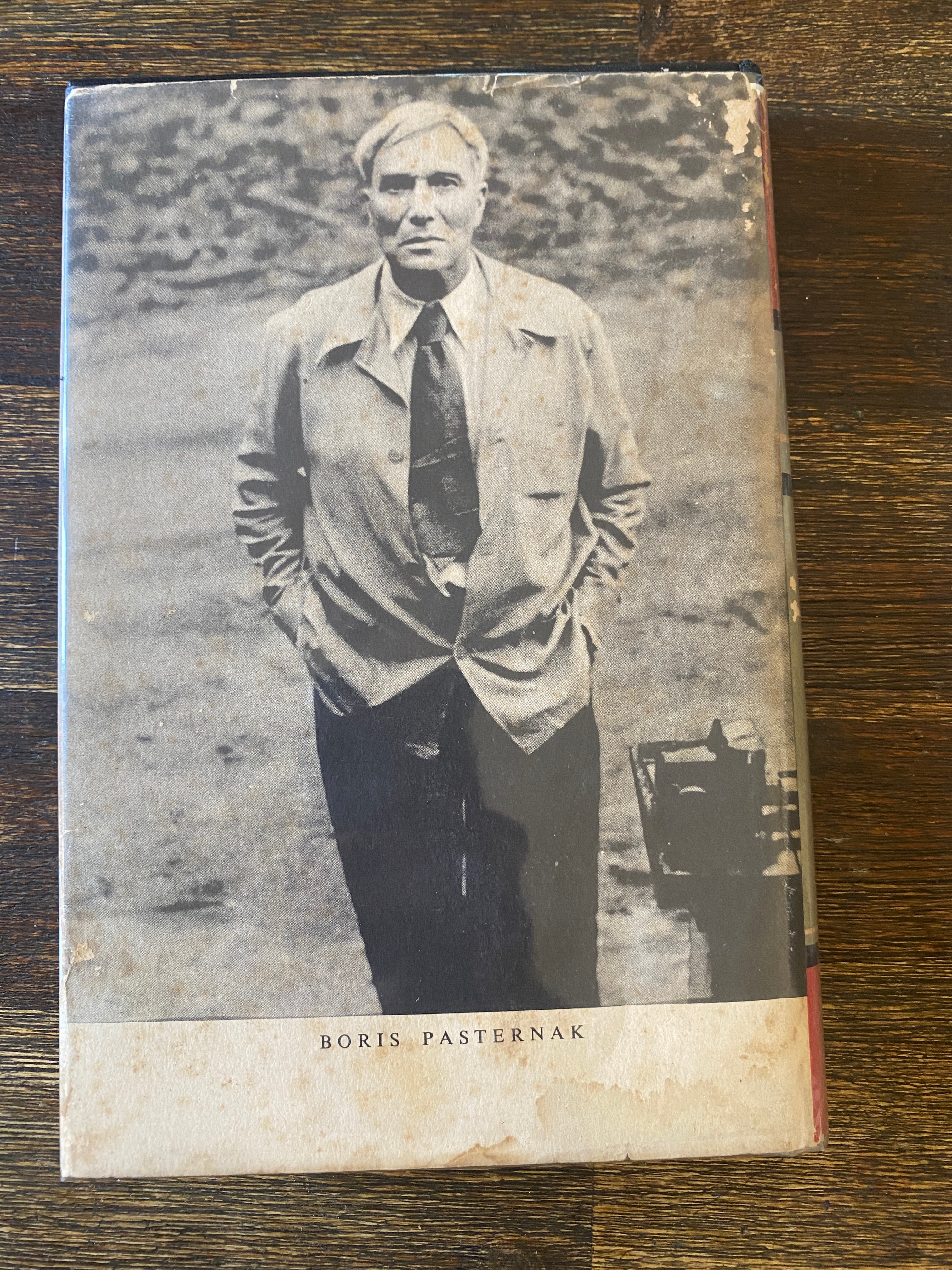 An Essay in Autobiography - Pasternak, Boris