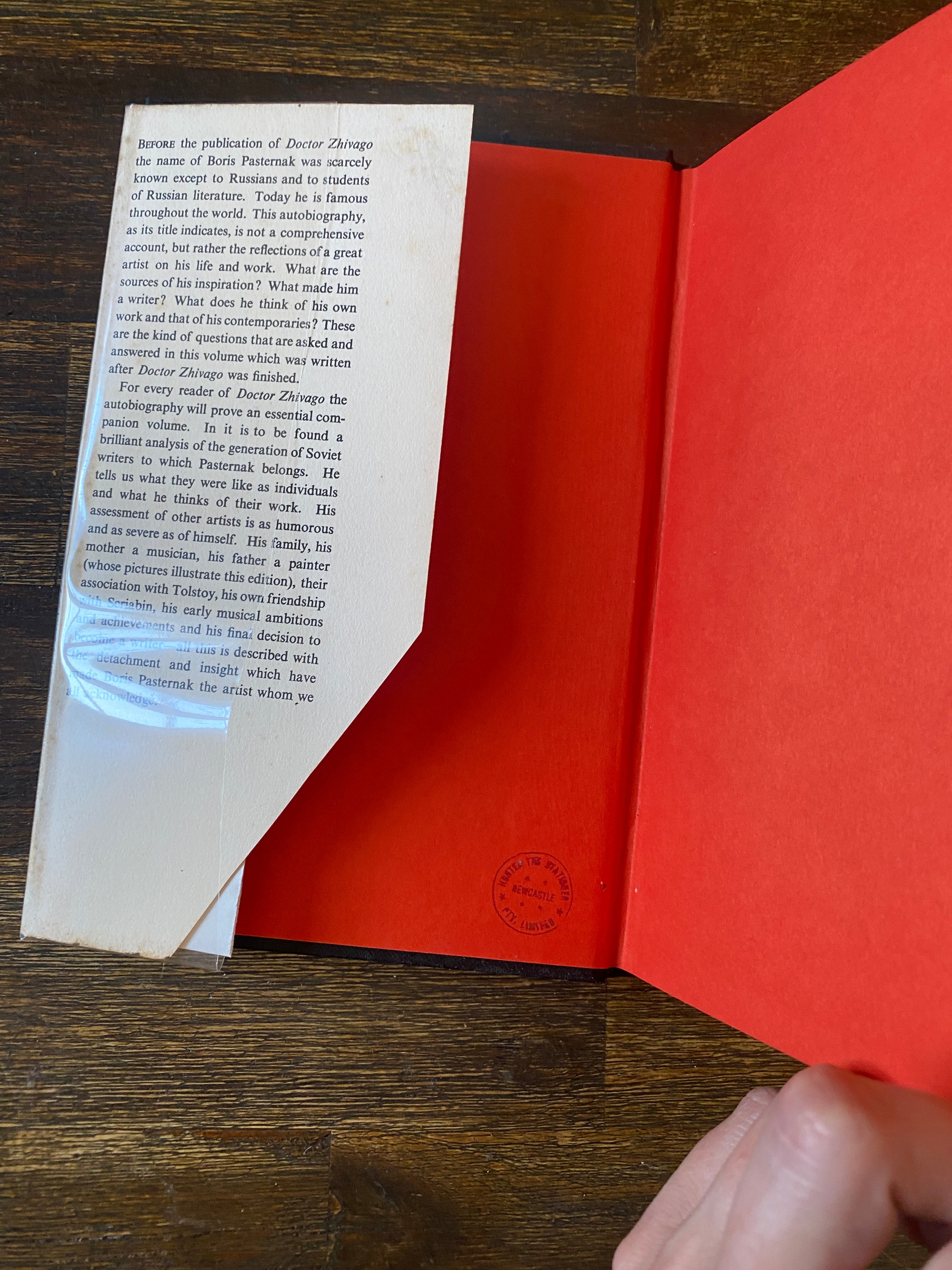 An Essay in Autobiography - Pasternak, Boris