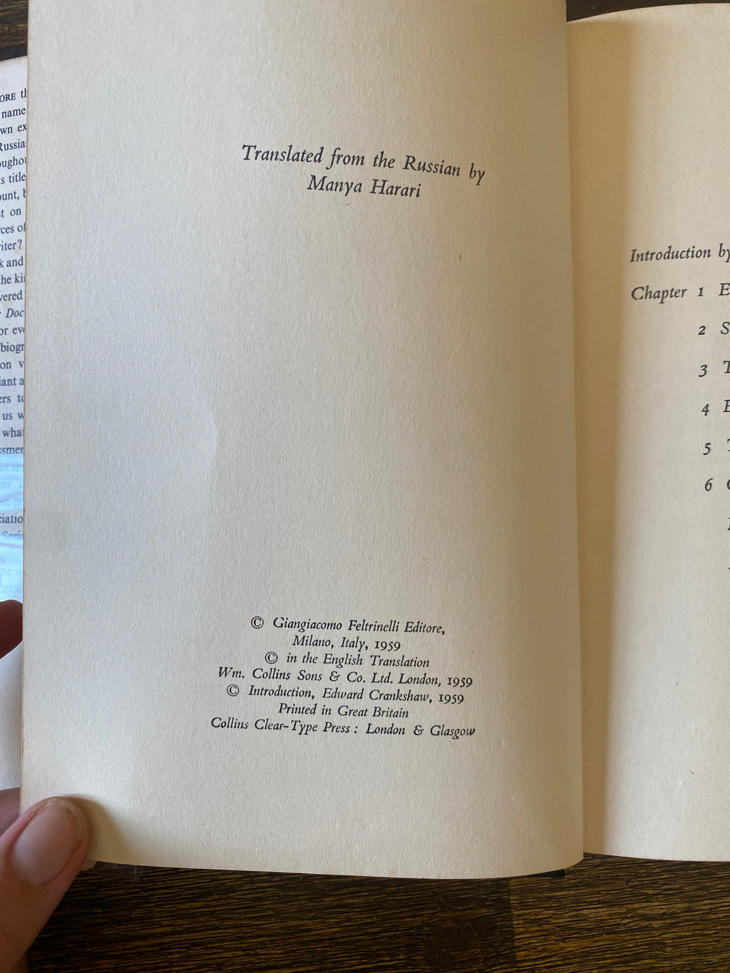 An Essay in Autobiography - Pasternak, Boris