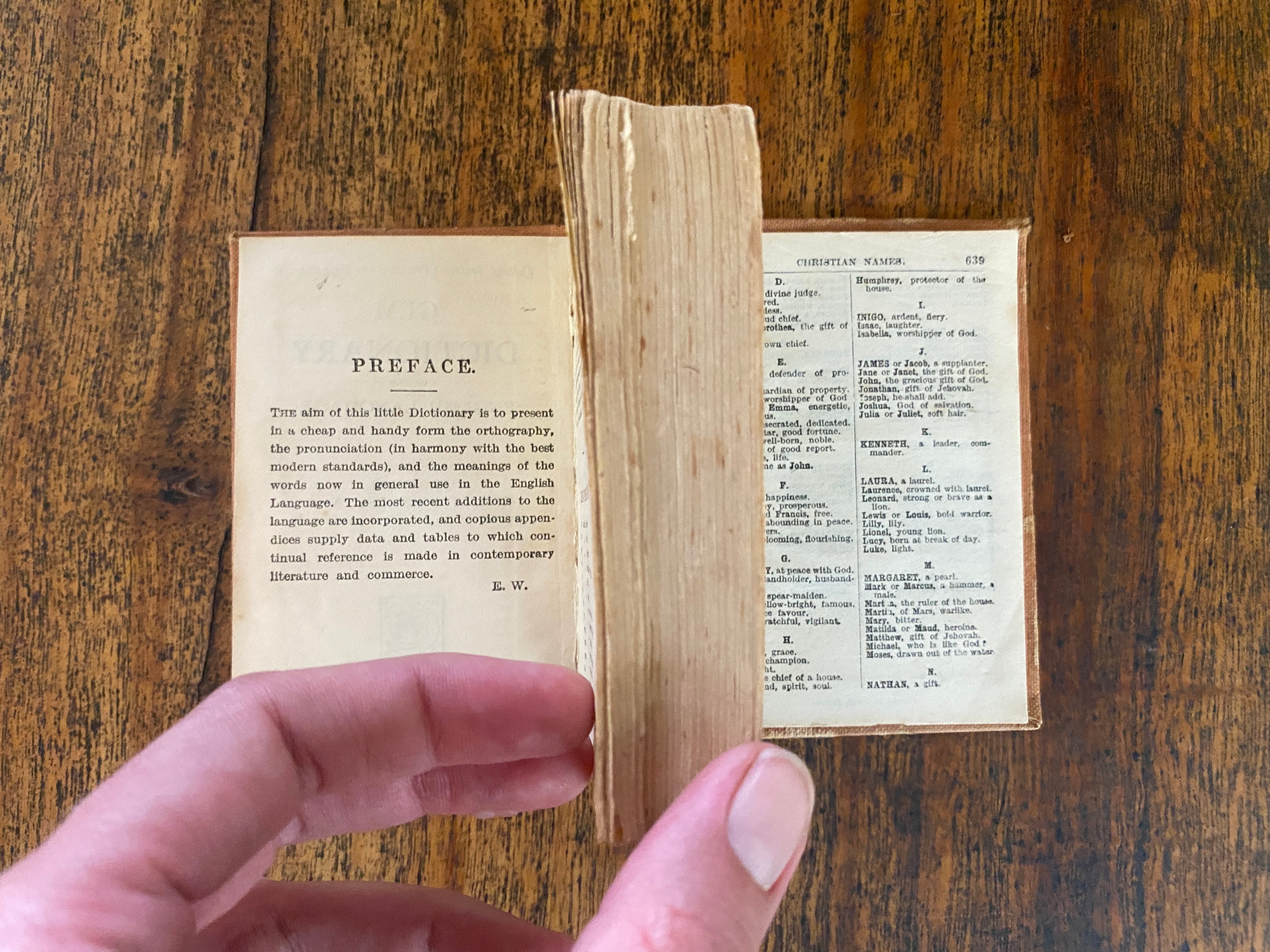 Collins Gem Dictionary