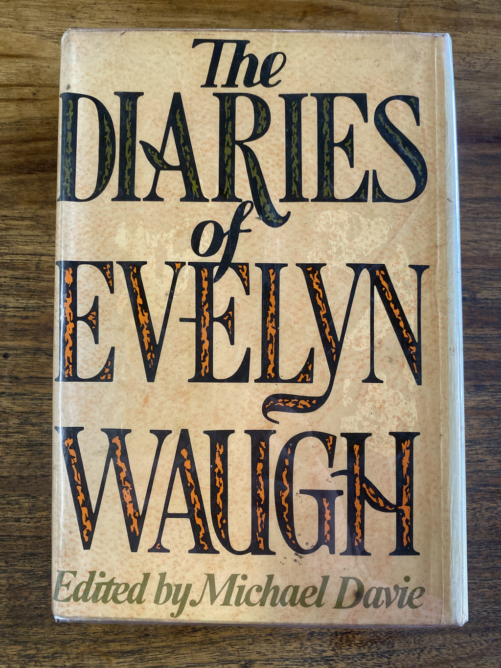 The Diaries Of Evelyn Waugh — Waugh, Evelyn (Davie, Michael ed.)