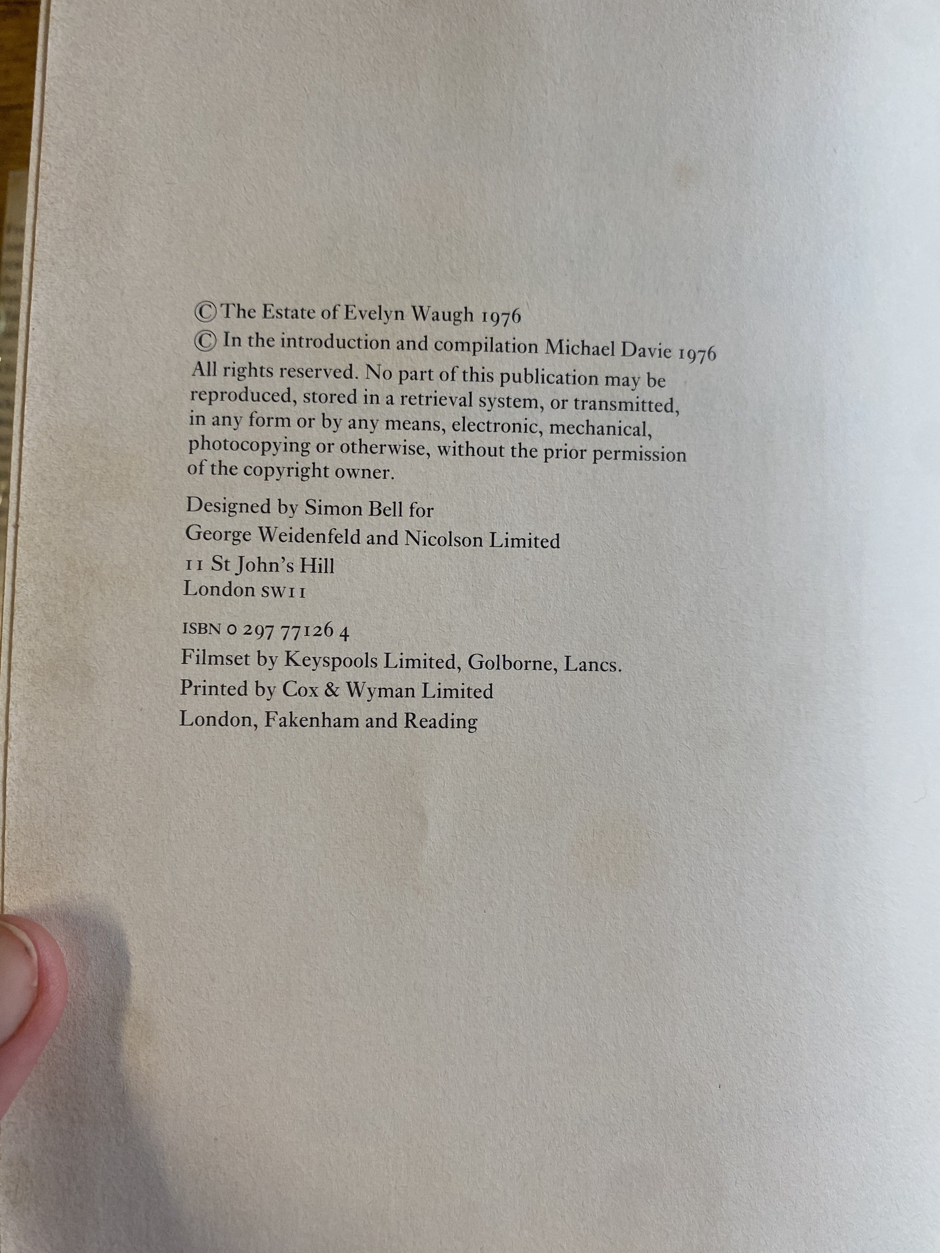 The Diaries Of Evelyn Waugh — Waugh, Evelyn (Davie, Michael ed.)